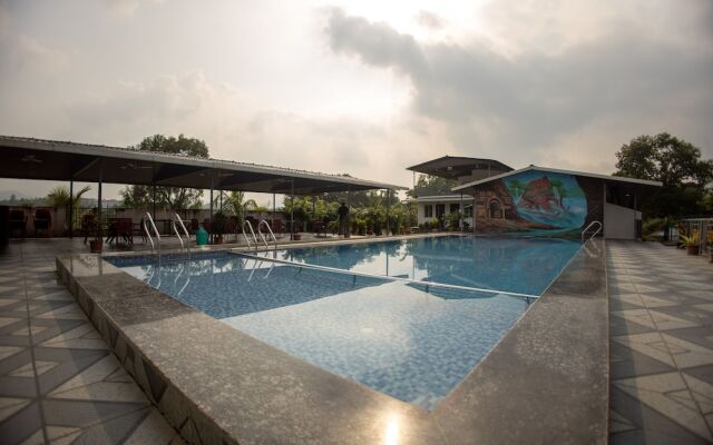 Canal Touch Resort