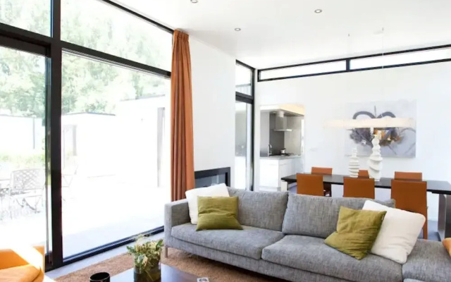 Elegant Chalet 25 km Amsterdam