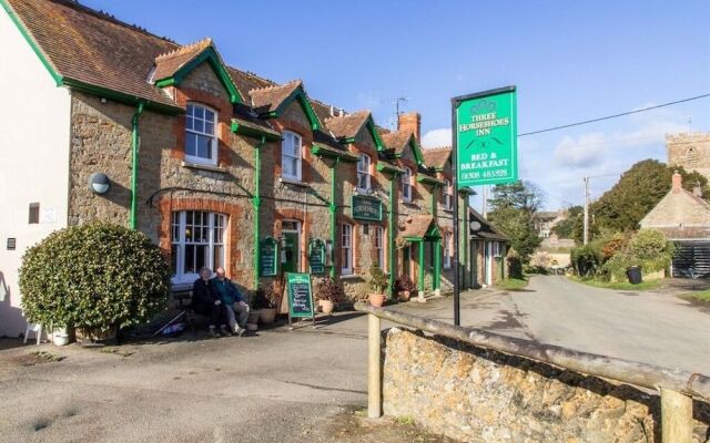 Three Horseshoes Inn