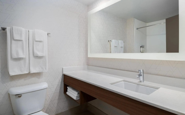 Holiday Inn Express Hotel & Suites Bentonville by IHG