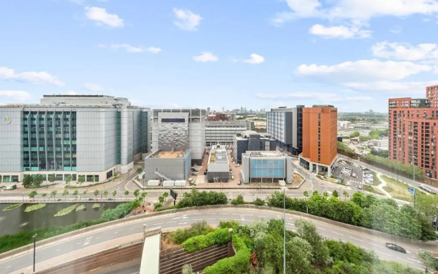 Lovely & Cosy 2 Beds London Skyline View