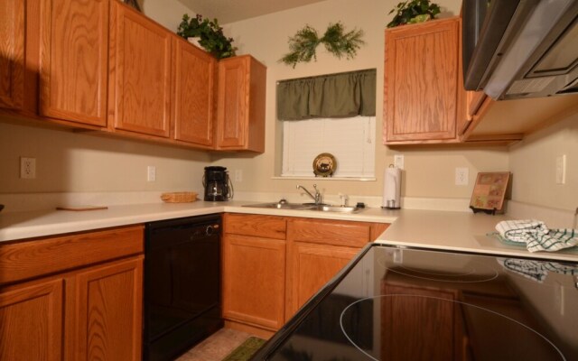 Cedar Lodge 204