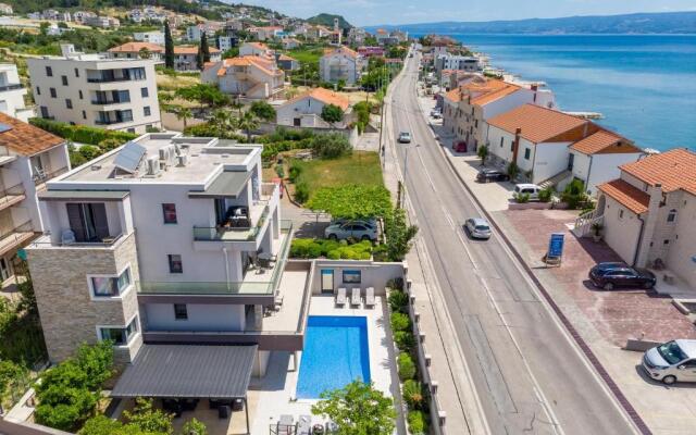 Luxury Villa Lucas with heated pool, whirlpool, sauna, 14 pax