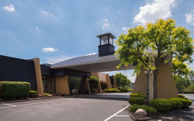 Park Inn by Radisson Sharon