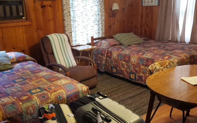 Birchwood Motel