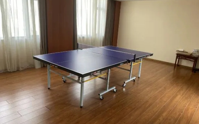 Zhaotong Development Building Hotel