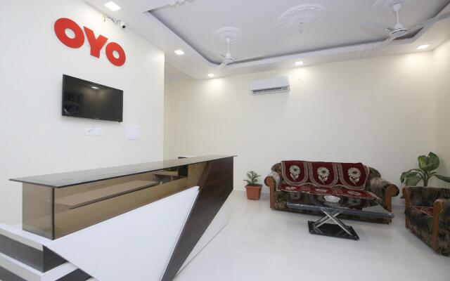 OYO 41159 Hotel Royal Inn