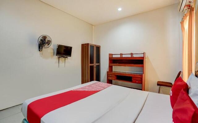 OYO 90935 Rumah Kost Metroliving