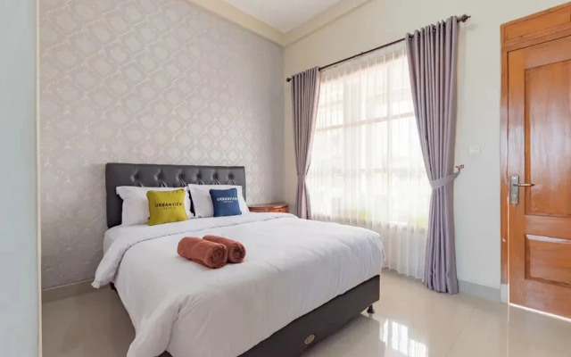 Urbanview Syariah Hotel Kanigara Batu