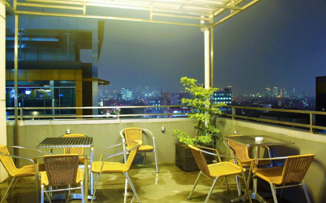 ZEN Rooms Cideng Timur Raya