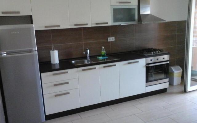Apartments Jela