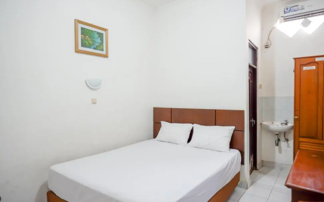 Puspa Indah Guesthouse RedPartner
