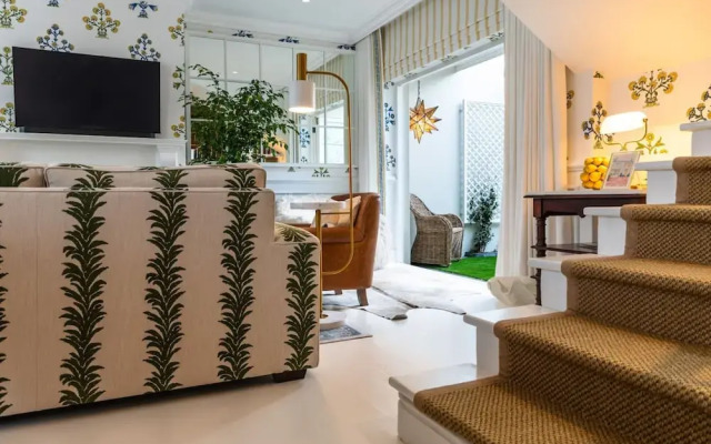Modern Coastal Townhouse at The Majestic