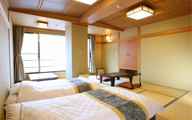 Kameya Honten – Guest Rooms – Chikuma