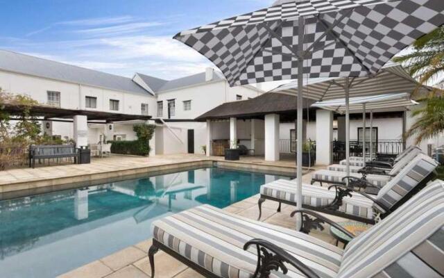 Mont d'Or Swartberg Hotel