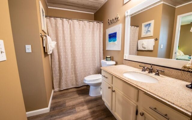 6 A, One Bedroom Condo