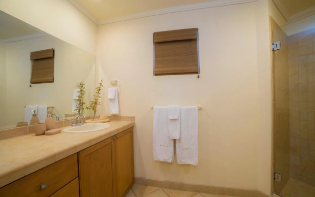 Del Mar 5F 3 Bedr 2 Bath