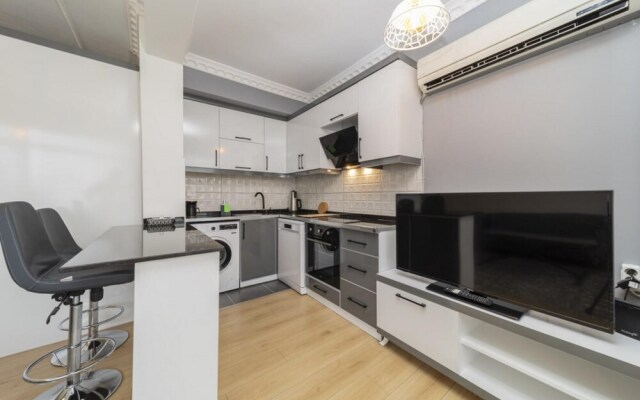 Refreshing Flat Close to Kaleici in Muratpasa