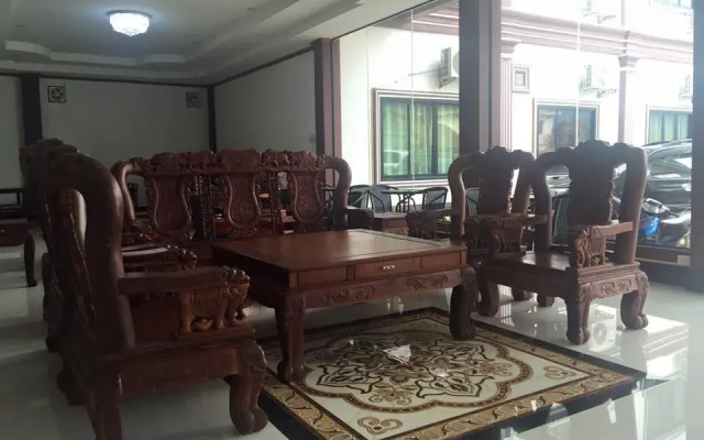 Champathong Vangvieng Hotel