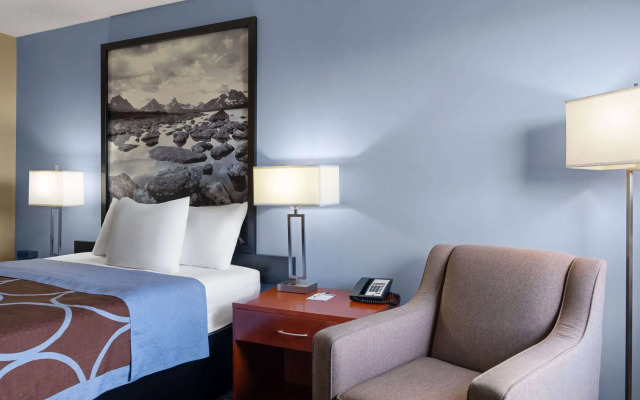 Super 8 by Wyndham Sherwood Park/Edmonton Area