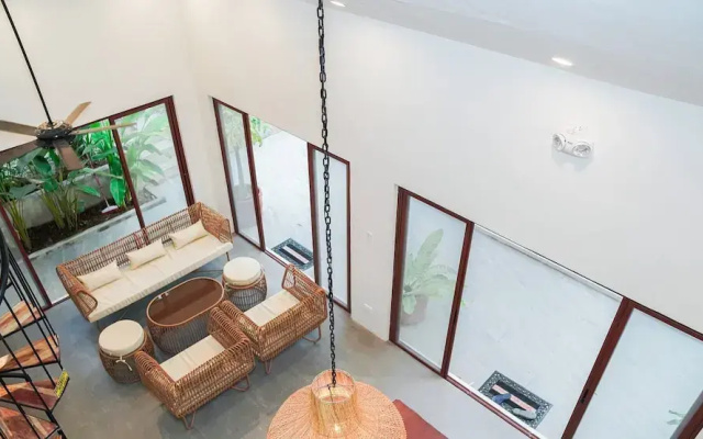 Modern Tropical 2BR Villa & Pool Retreat in Amadeo