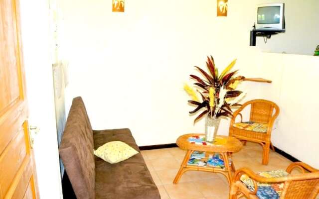 Apartment With one Bedroom in Le Robert, With Wonderful sea View, Enclosed Garden and Wifi - 5 km From the Beach