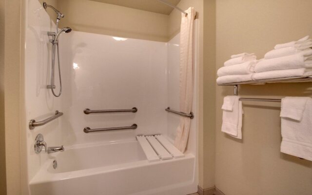 Cobblestone Inn & Suites - Avoca