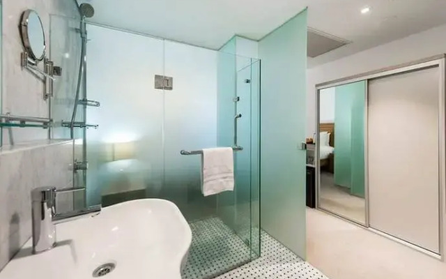The Nest - Modern Room In Northbridge with Roof Terrace