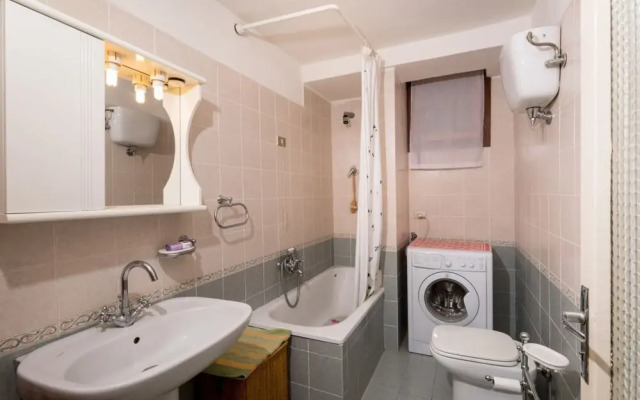 Borgo Santa Lucia Apartment with Private Parking & Garden