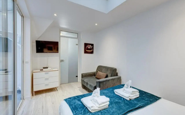244-Suite Saint Dominique