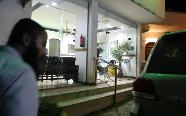 Al Eairy Furnished Apartments Al Baha 2