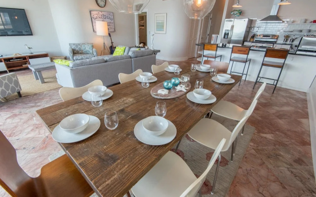 Breakaway Apartment 4