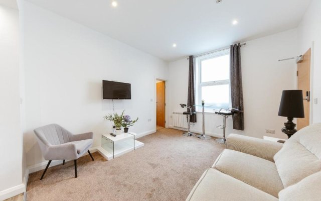Central and Modern One Bedroom Flat 201