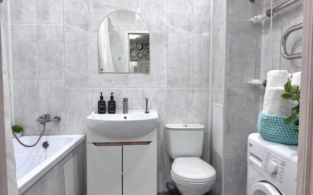 Апартаменты на улице Молодой Гвардии 102А