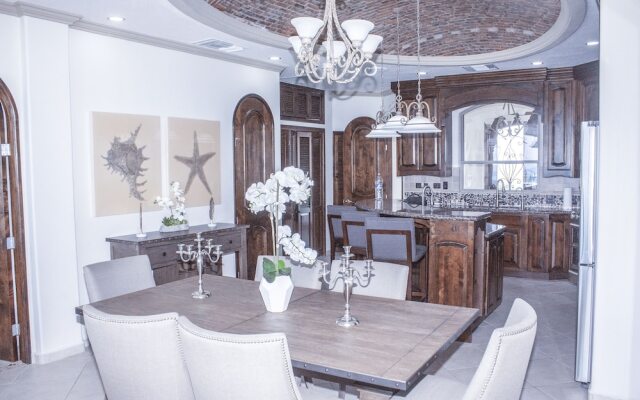 Esmeralda Luxury Resort