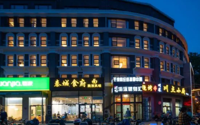Derreal Hotel