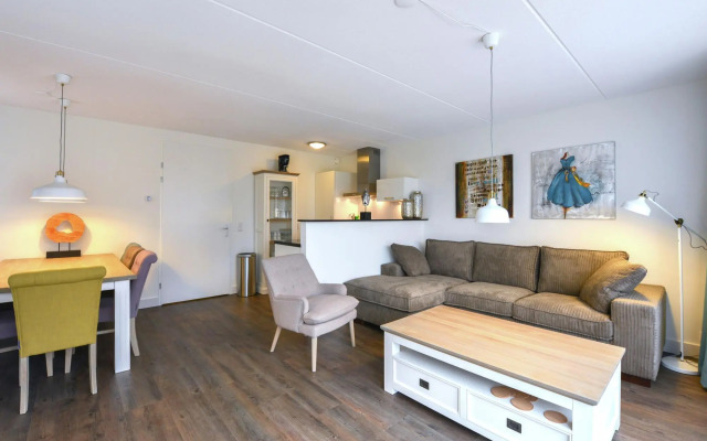 Nice apartment with dishwasher, close to Amsterdam