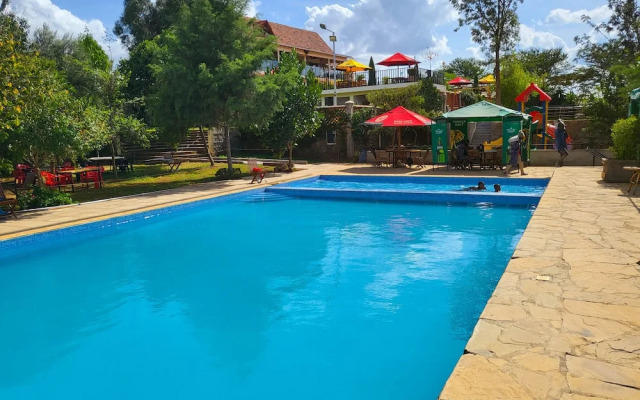 Leleshwa Getaway