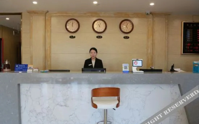 Pingdu Xinhe Hualian Hotel