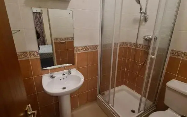 Devon Towers Hotel
