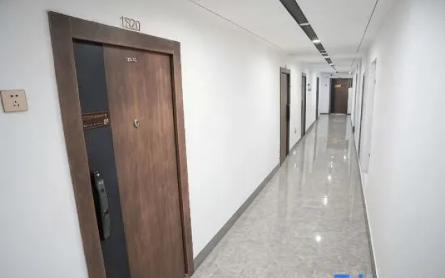 Miyue Light Luxury Homestay (Xingyang Wuyue Plaza)