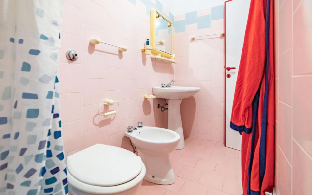 Welcoming apartment in Cupra Marittima with shared pool