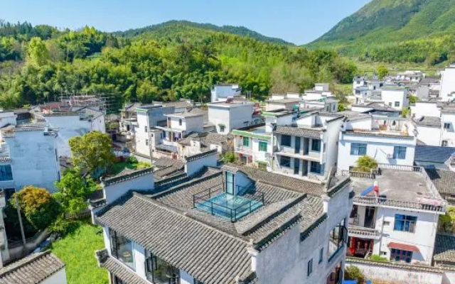 Hongcun Neighborhood · Smart Holiday Courtyard Homestay – Outside – Huangshan