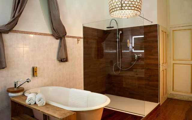 Manoir le Roure