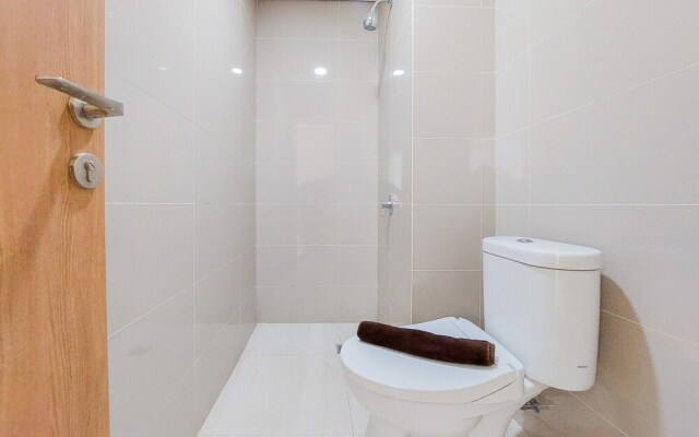 Homey And Comfort Studio Apartment At B Residence