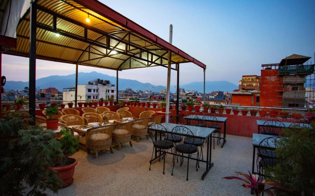 Hotel Jay Suites