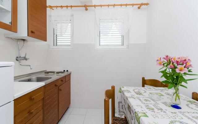 Apartment Nikola in Barbat - island Rab