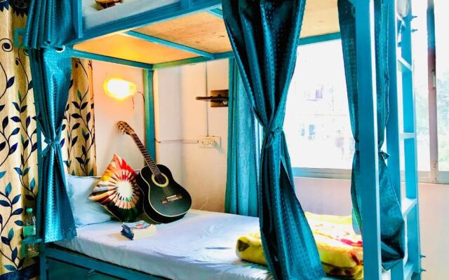 Skyard Hostel