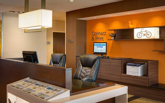 Fairfield Inn & Suites Dallas West/i-30
