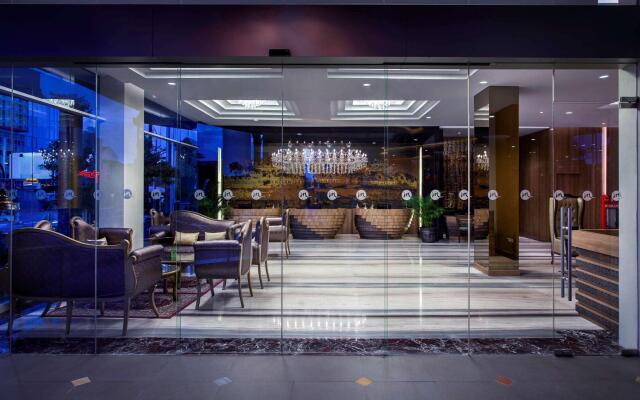 Grand Mercure Yogyakarta Adi Sucipto